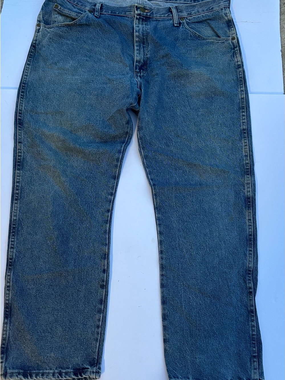 Men's Classic Wrangler Blue Denim Jeans - Casual Straight Fit